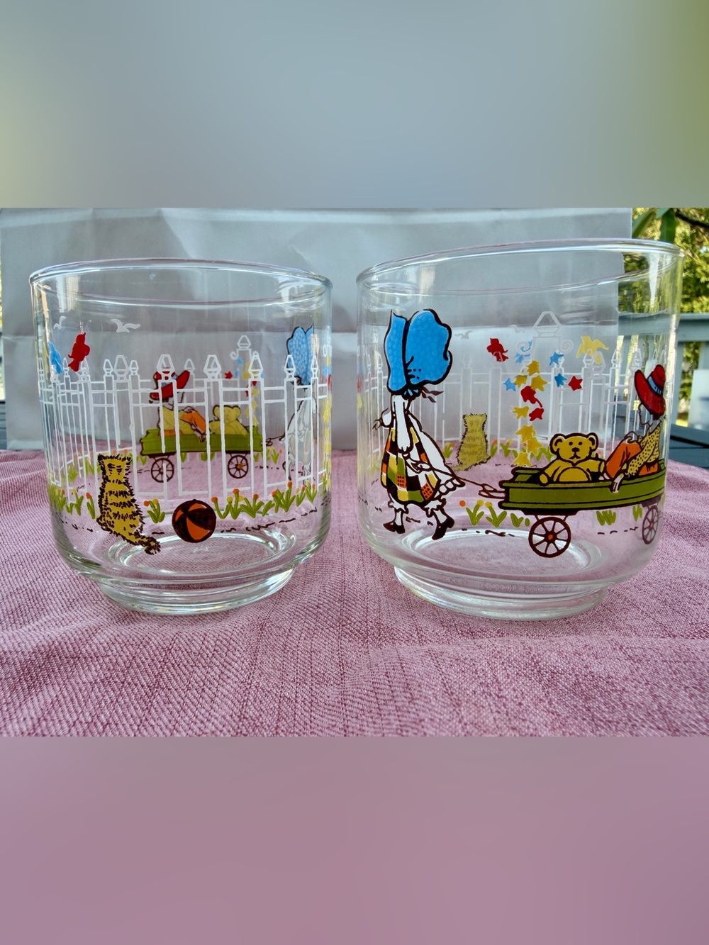 Vintage Glass Tumbler Set with Character Illustration